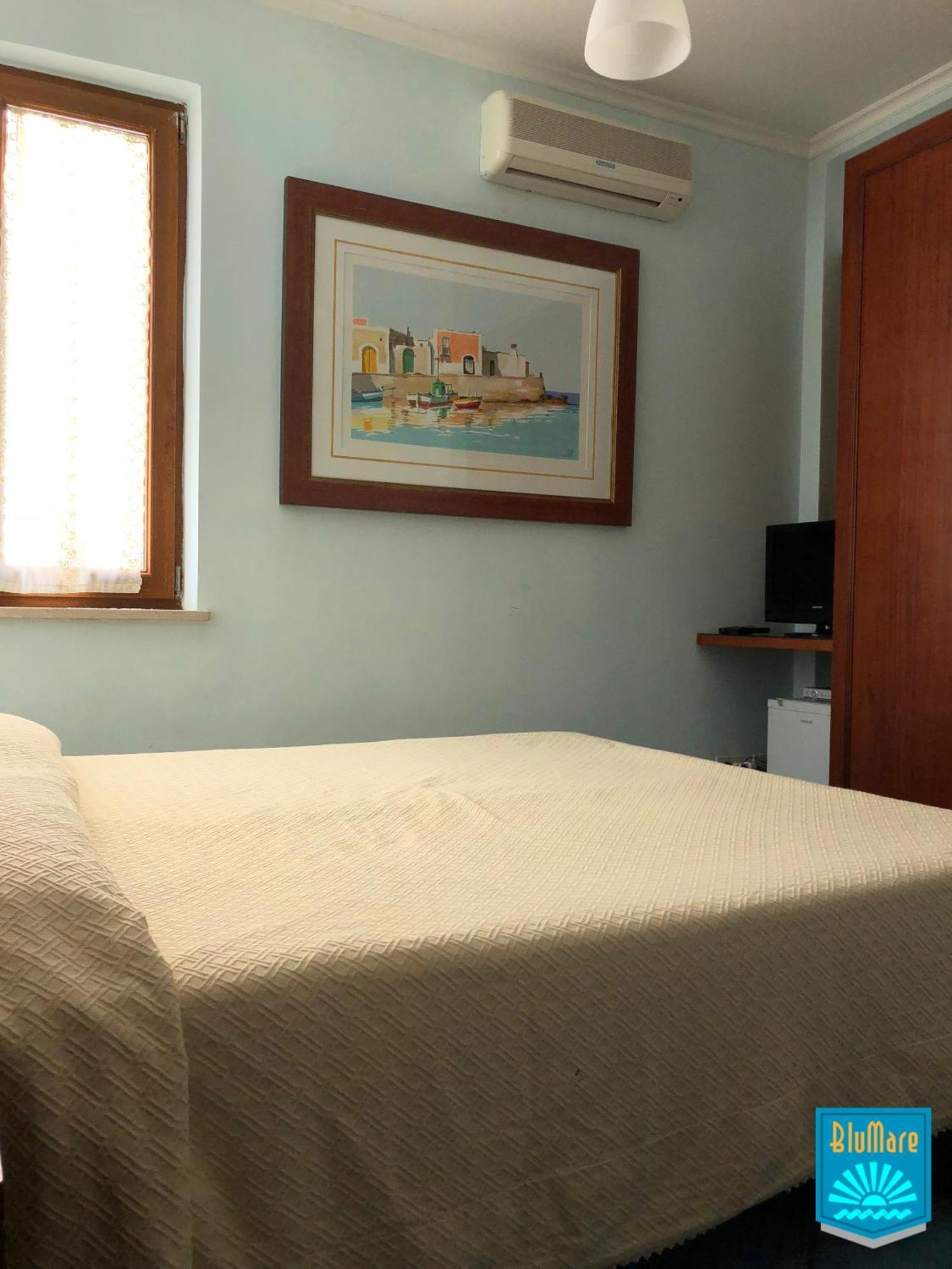 Blu Mare Hotel ปอนซา ภายนอก รูปภาพ